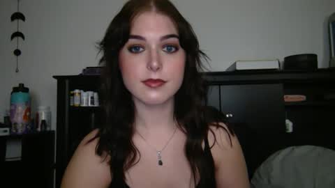 Snapshot of auroralightz1 chatting on October 9, 2:50 am auroralightz1 online show from October 9, 2:50 am