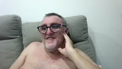 aussie_ozzie online show from August 6, 9:07 am