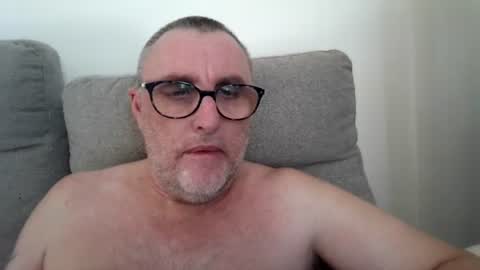 aussie_ozzie online show from July 9, 5:11 am