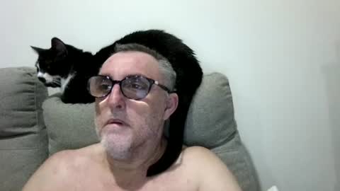 aussie_ozzie online show from June 18, 6:52 am