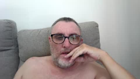 aussie_ozzie online show from July 24, 3:04 am