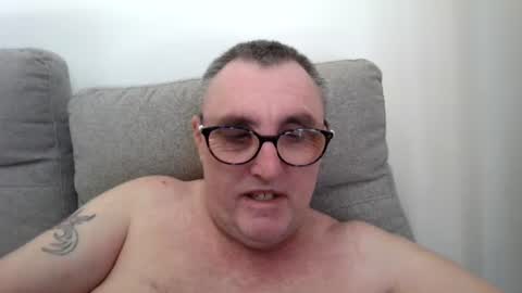 aussie_ozzie online show from July 29, 3:50 am