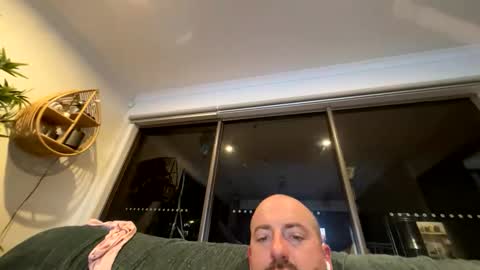 austintoner85 online show from June 8, 8:59 am