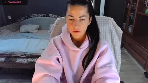 Ava online show from April 25, 11:23 am