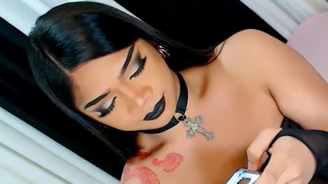 Ava online show from November 28, 8:43 am