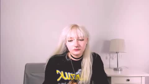 avaslim online show from May 7, 3:41 pm