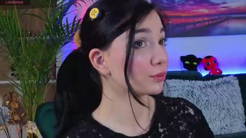 AveryWillow online show from March 3, 12:50 am