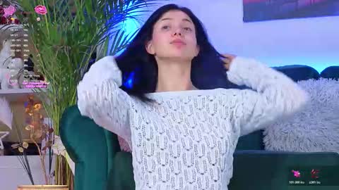 AveryWillow online show from December 4, 4:28 pm