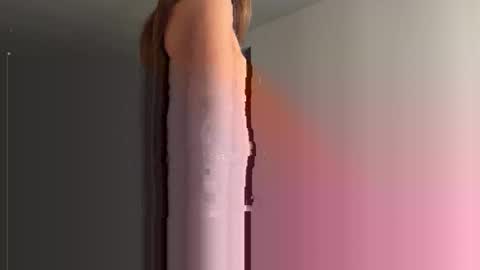 avie3 online show from November 17, 7:16 pm