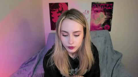 Aviva online show from April 16, 9:39 pm