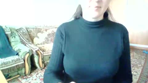 Snapshot of awesomeladyy chatting on October 21, 6:29 am awesomeladyy online show from October 21, 6:29 am