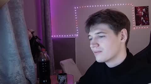 axel_0ne online show from February 1, 12:57 pm