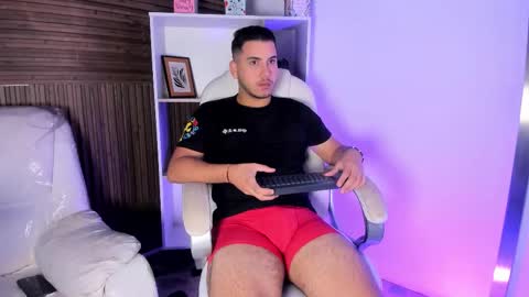 axel_grey_ online show from November 29, 12:35 pm