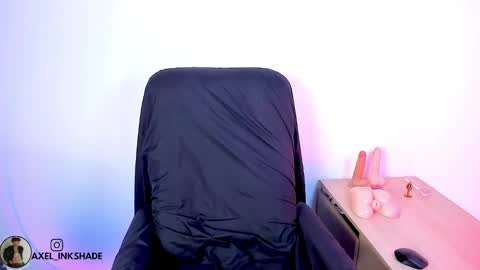 Axel online show from March 1, 9:52 pm