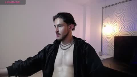 Axel  online show from June 28, 12:34 pm