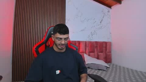 Axel  online show from December 26, 5:37 am