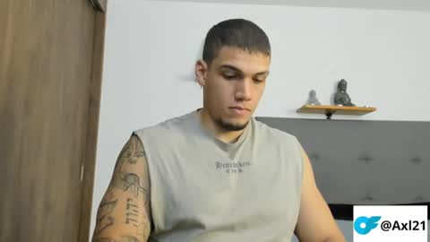 INDEPENDENT MODEL  online show from June 10, 1:38 am