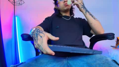 AxellKush online show from March 25, 3:46 am