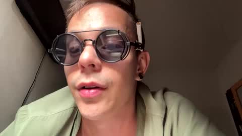 Call me ax Independent model  online show from October 12, 5:15 pm