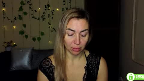 Jully online show from January 14, 6:49 pm