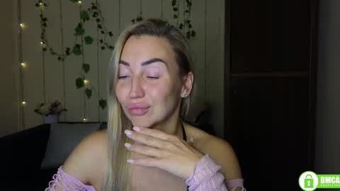 Jully online show from October 23, 5:36 pm