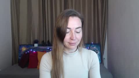 Jully online show from March 10, 6:23 pm