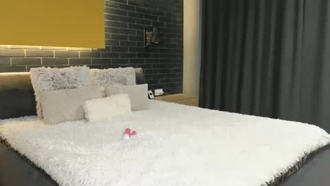 Ayabellle online show from February 21, 9:43 pm