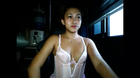 ayeshahxxx online show from February 19, 8:46 am