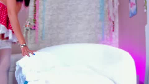 Ayla online show from June 21, 5:58 am