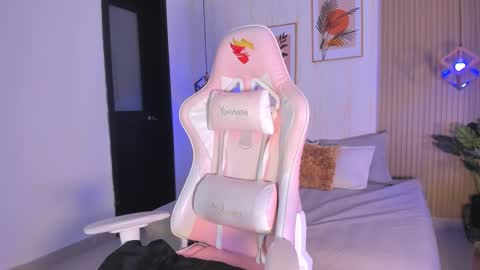 Ayleen online show from January 10, 5:51 pm