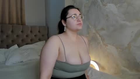 Ayleen online show from July 2, 3:04 am