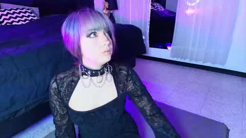 Aylen online show from December 2, 7:45 pm