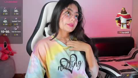 Aylen online show from June 8, 1:22 am