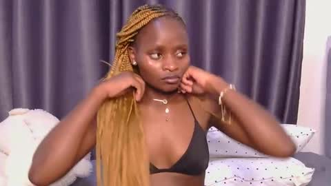 Azalea online show from November 7, 6:43 pm