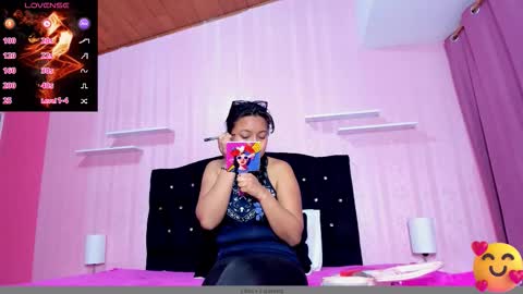 Snapshot of azul_moon chatting on September 17, 3:54 am azul_moon online show from September 17, 3:54 am