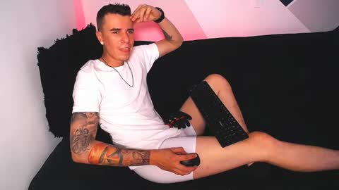 baan9 online show from February 4, 1:48 pm