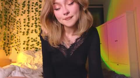Snapshot of baby_adele chatting on December 3, 4:11 pm bb adele online show from December 3, 4:11 pm