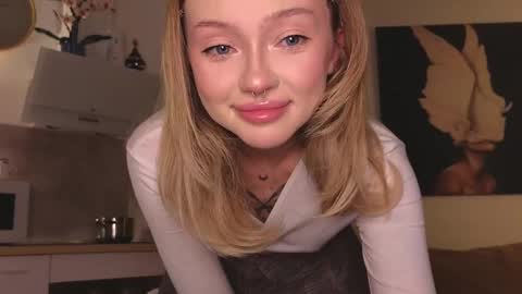 Snapshot of baby_adele chatting on March 12, 6:53 pm bb adele online show from March 12, 6:53 pm