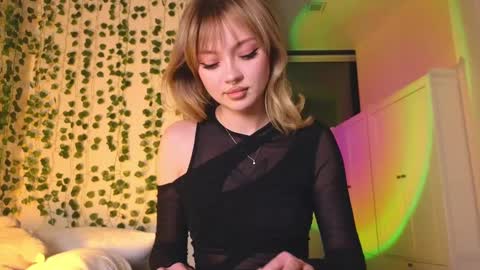 Snapshot of baby_adele chatting on December 10, 8:16 pm bb adele online show from December 10, 8:16 pm