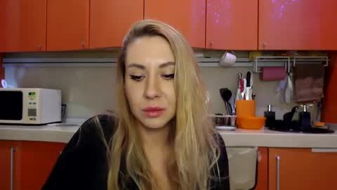 Snapshot of baby_hottye chatting on February 13, 9:50 pm Diva x  online show from February 13, 9:50 pm