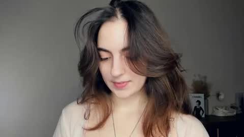 Emily online show from October 28, 7:09 am