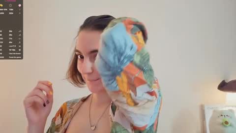 Emily online show from April 3, 7:26 am