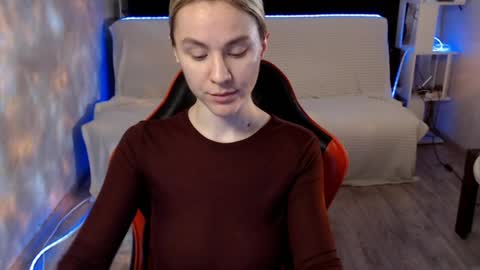 baby_kitte online show from April 13, 3:22 am