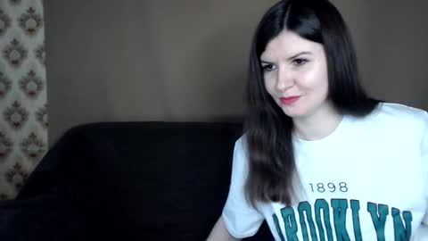 babykaten online show from November 26, 7:05 am