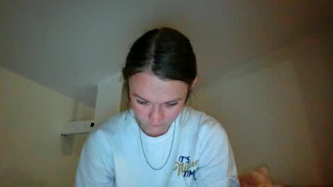 babykay03 online show from June 27, 5:35 am