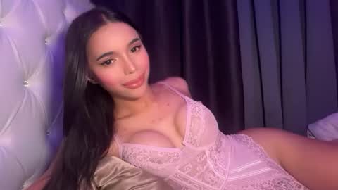 babysabrinaxx online show from May 18, 3:27 am