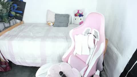 Snapshot of babyymango_ chatting on September 16, 5:10 am Gisselle online show from September 16, 5:10 am