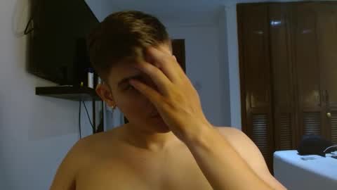 badbunny_69_ online show from March 17, 3:44 am