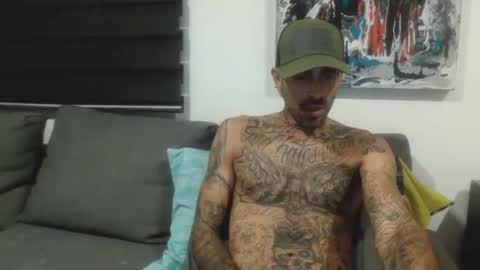 Snapshot of badcouple_ chatting on September 12, 3:30 am BadCouple  online show from September 12, 3:30 am