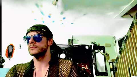 baddaddy215 online show from December 31, 8:45 pm